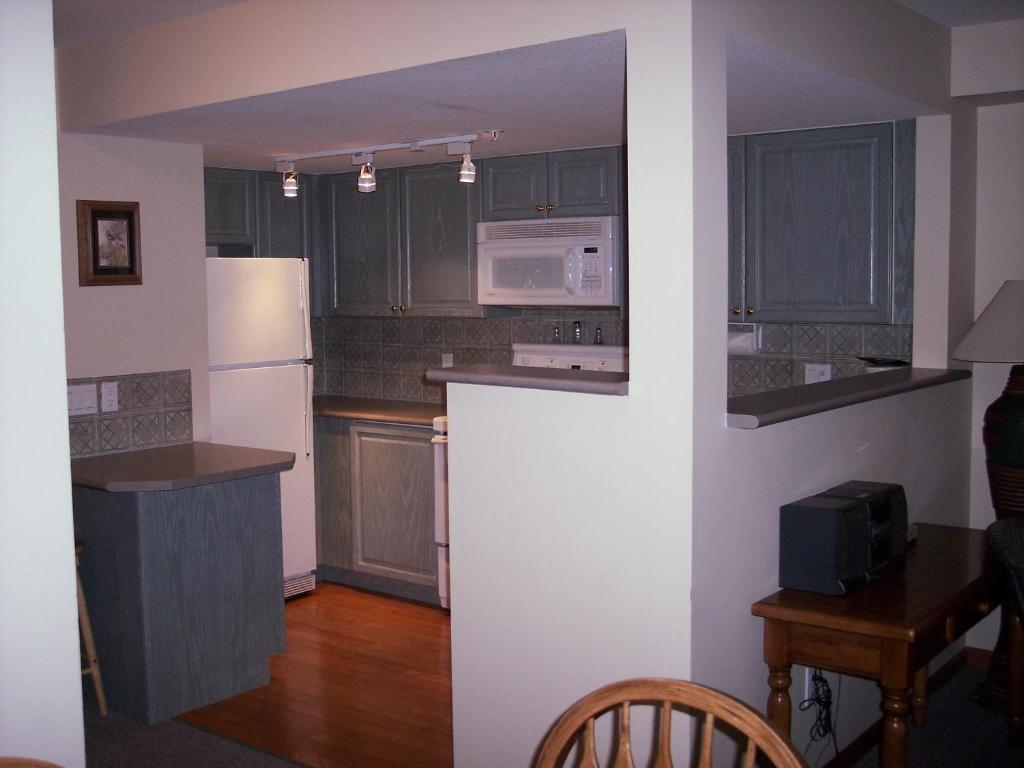 Lagoons At Stoney Creek Apartment